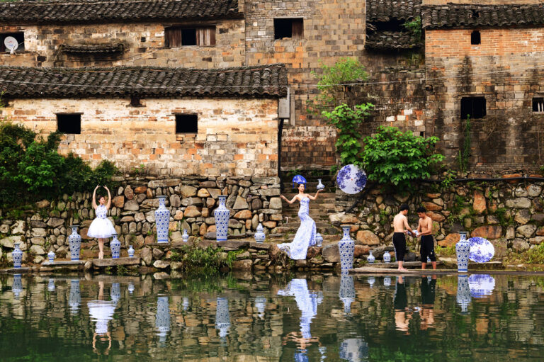 Wei Fangru - 青花瓷7Blue-and-white-porcelain.7JPG